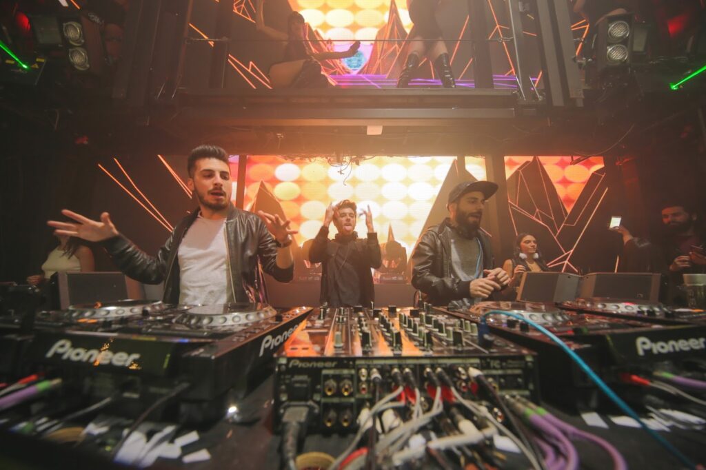 Cash Cash in Las Vegas, NV